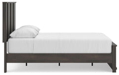 Shaehartin - Panel Platform Bed