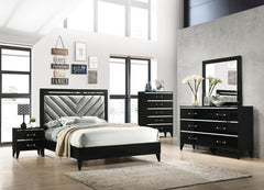 Chelsie - Nightstand - Black
