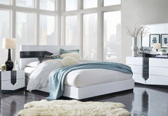 Hudson - 5 Piece King Bedroom Set - White