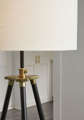 Cashner - Metal Floor Lamp - Black / Gold Finish