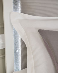 Maeling - King Upholstered Panel Bed - White