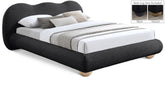 Hyde - Bed