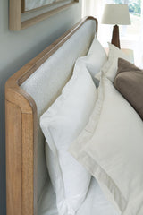 Pamaria - Upholstered Bed