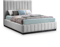 Lucia - Bed