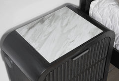 Beckett - 5 Piece King Bedroom Set With Cooler And Speaker - Black