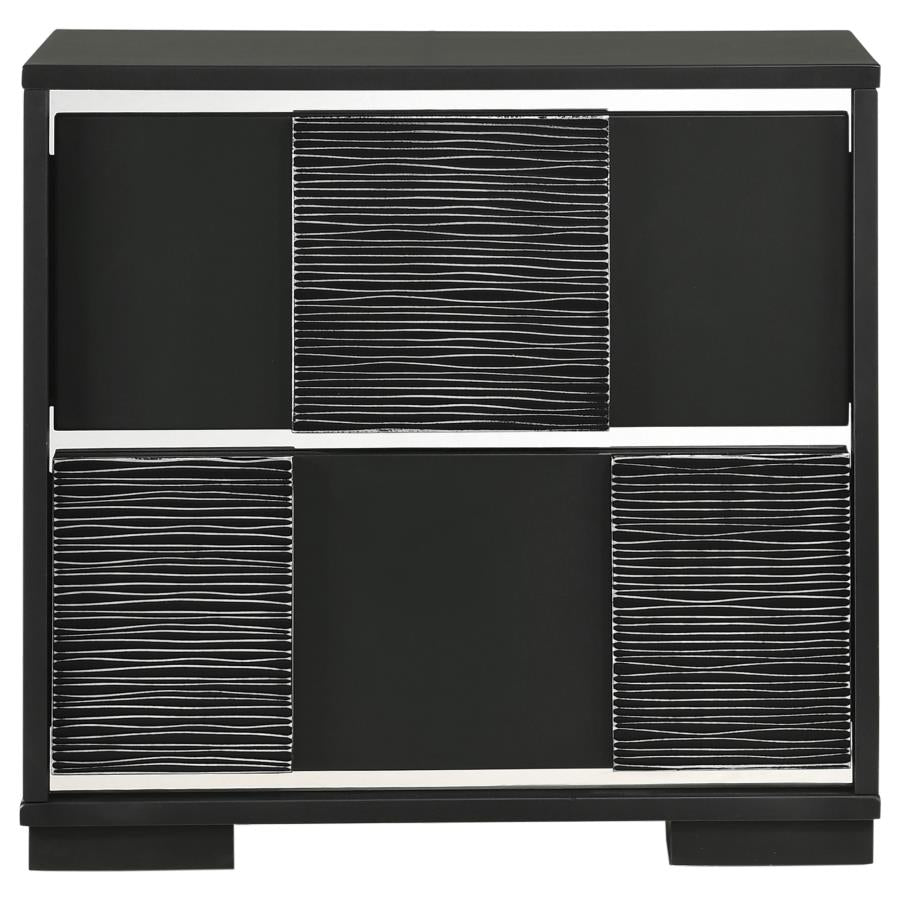 Blacktoft Black Eastern King Bed 4 Pc Set - MyWaynesHome #