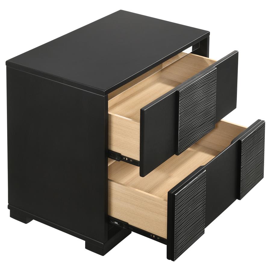 Blacktoft Black Eastern King Bed 5 Pc Set - MyWaynesHome #