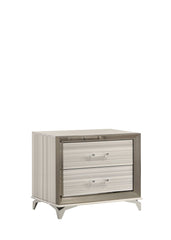 Zambrano - 6 Piece King Bedroom Set With Vanity Set - White