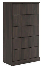 Shaehartin - Five Drawer Chest - Dark Brown