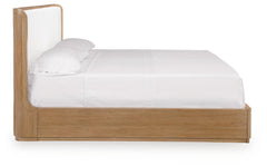 Pamaria - Upholstered Bed